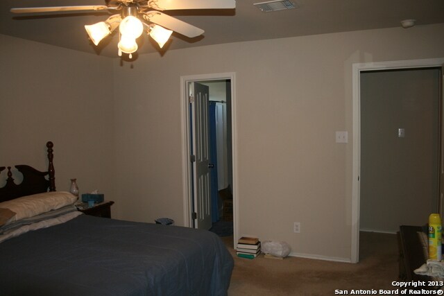 Building Photo - 136 Rattlesnake Way