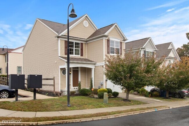 Primary Photo - 3 br, 2.5 bath Townhome - 43 Shire Ct