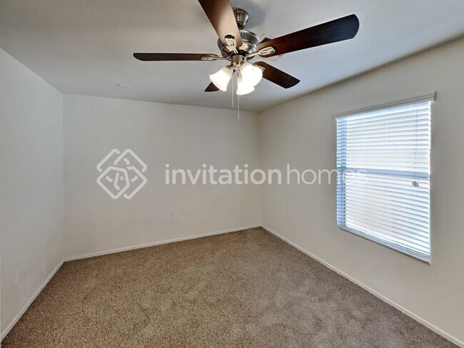 Building Photo - 4121 W Irwin Ave