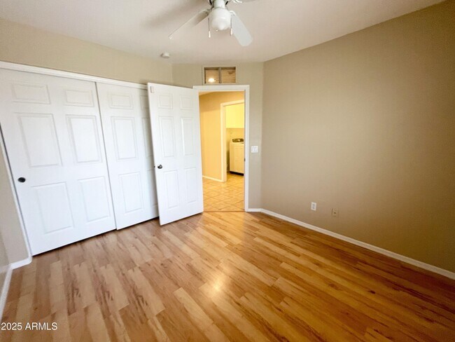 Building Photo - 7324 W Forest Grove Ave