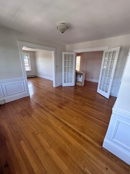 Dining room - 7 Lorraine St