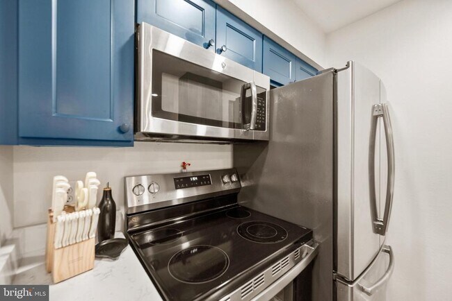 Building Photo - 3307 Wyndham Cir