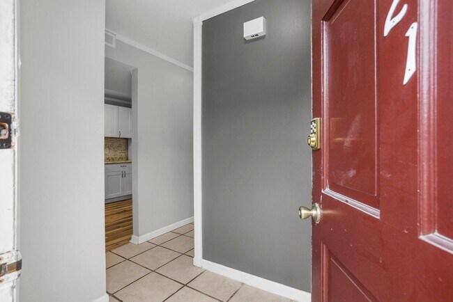 Building Photo - PENDING LEASE-CALL OUR OFFICE FOR AVAILABILITY