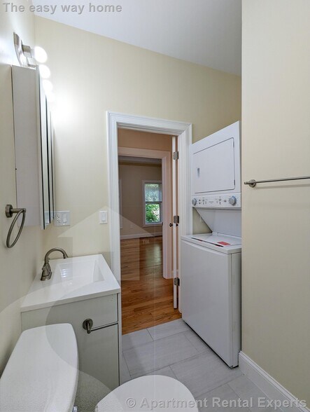 Building Photo - 2 Sacramento Pl