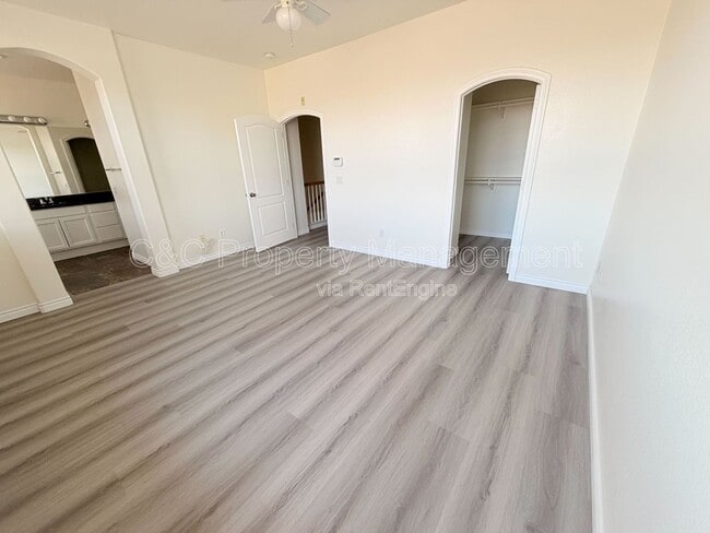 Building Photo - 24724 Ambervalley Ave