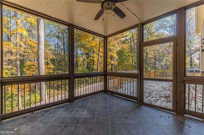 Building Photo - 1106 Devine Cir NE