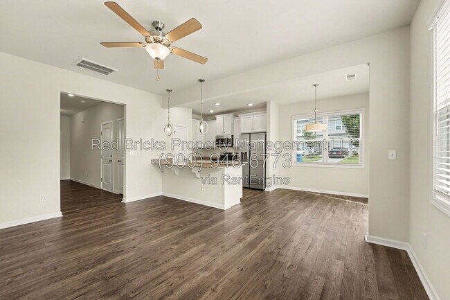 Building Photo - 3912 Townes Blvd