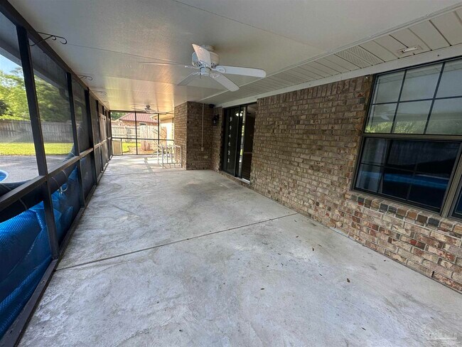 Building Photo - 304 Arabian Dr