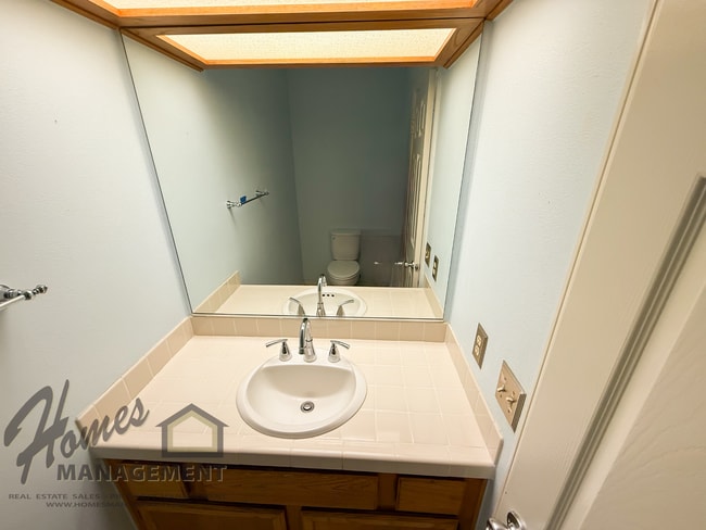 Building Photo - Homes Management - Escondido Home
