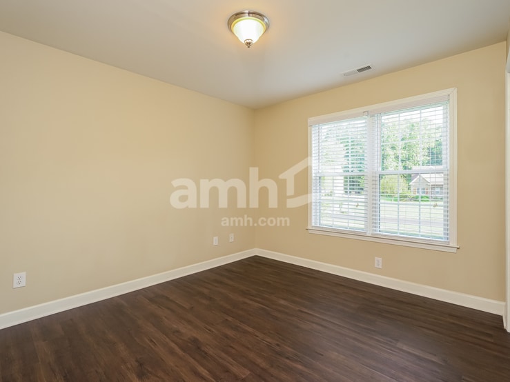 Building Photo - 349 Covington Dr