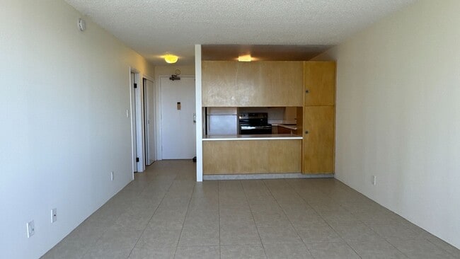 Building Photo - 55S S Kukui St