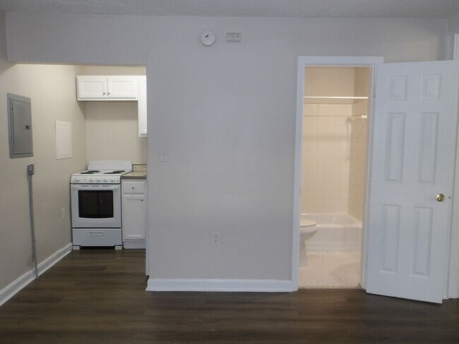 Building Photo - 4012 Southern Pkwy