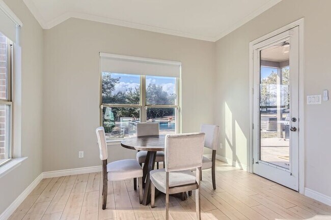 Building Photo - 21808 Esmeralda Dr