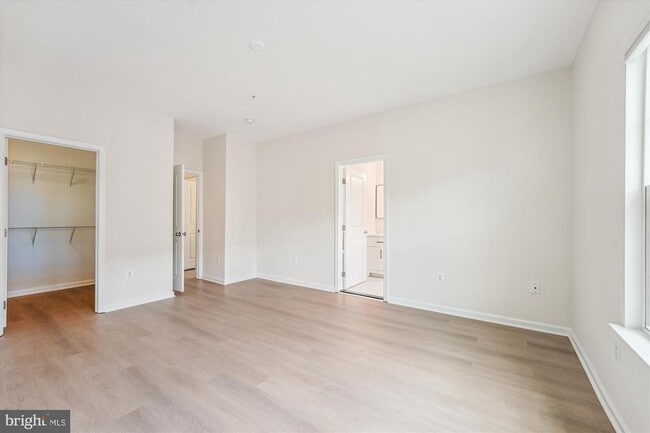 Building Photo - 5313 Smith's Cv Ln