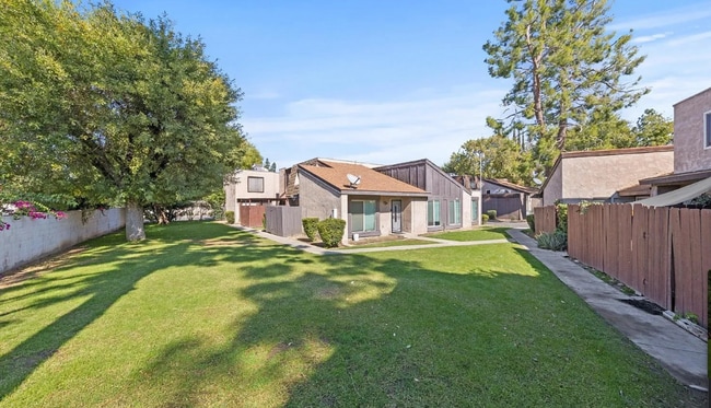 Building Photo - 2617 Pinon Springs Cir