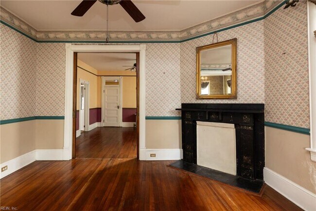 Building Photo - Port Norfolk