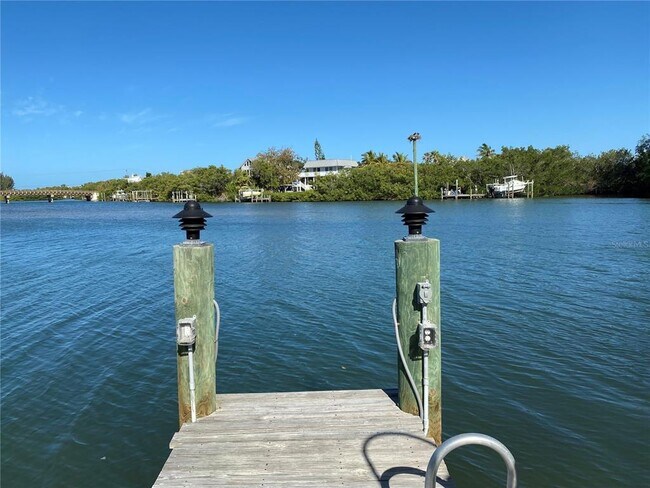 Building Photo - 120 Gasparilla St