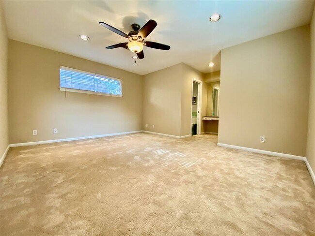 Building Photo - 2206 Tannehill Dr