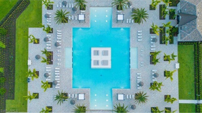 Building Photo - 18311 Ridgeline Dr