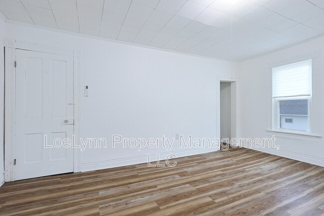Building Photo - 14208 Temple St