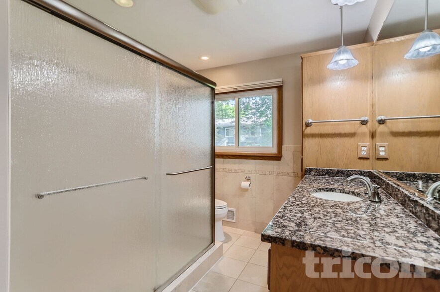 Building Photo - 17230 14th Ave N