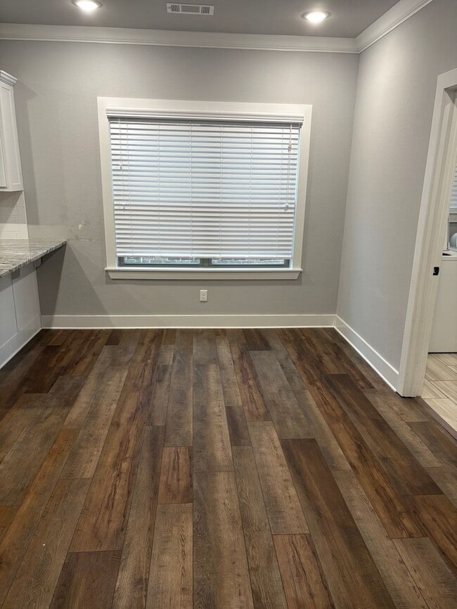 Building Photo - BEAUTIFUL HOME IN GREAT LOCATION!