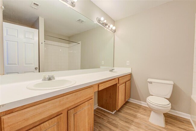Building Photo - 11719 Chetman Dr