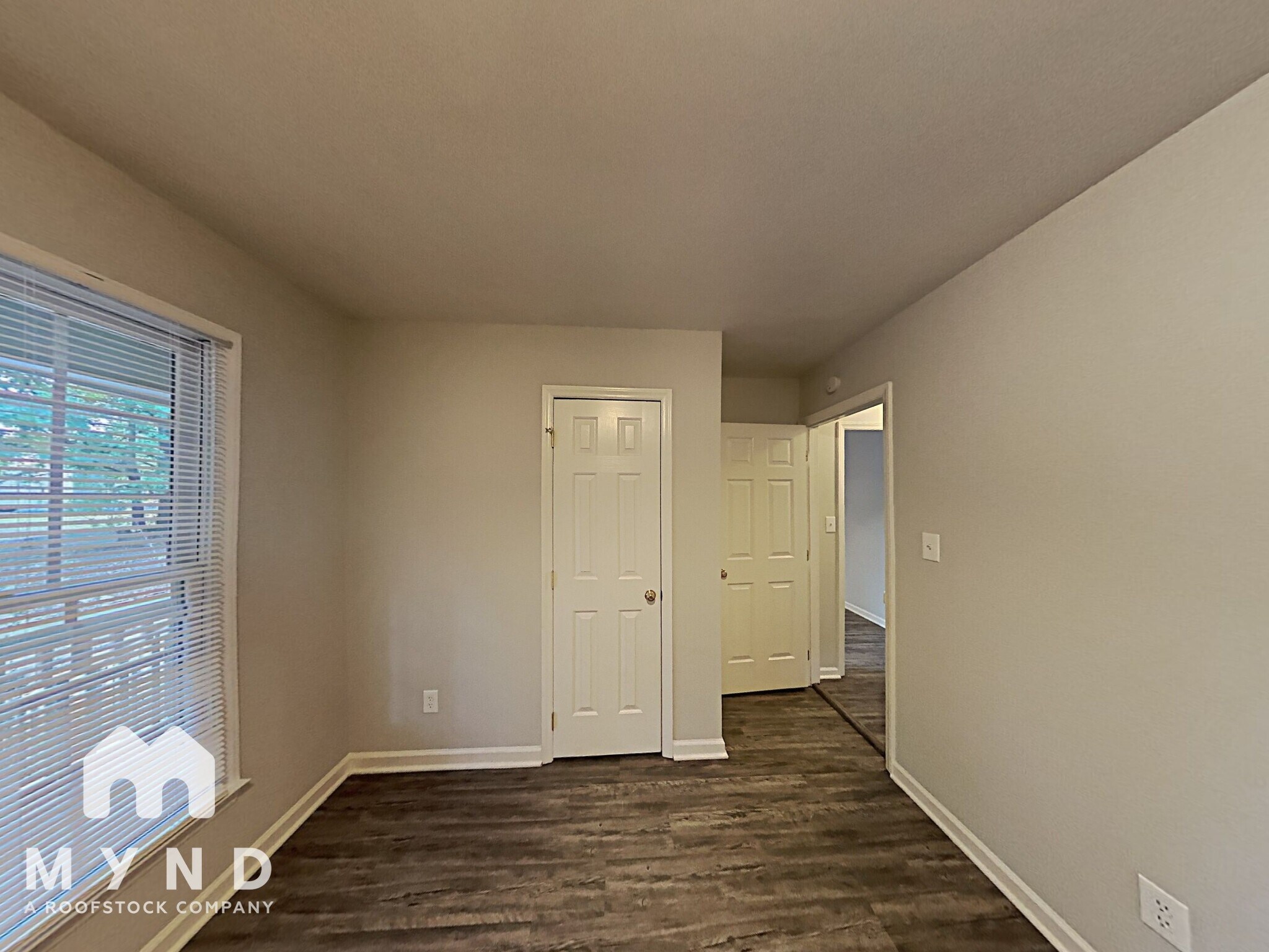 Building Photo - 409 Triple Crown Cir