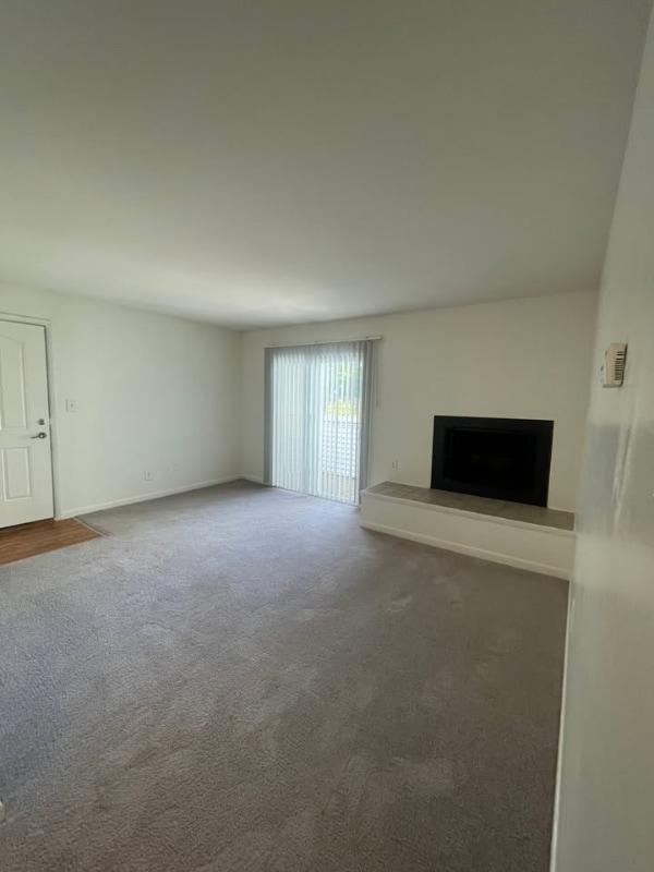 Building Photo - 600 Reusens Rd