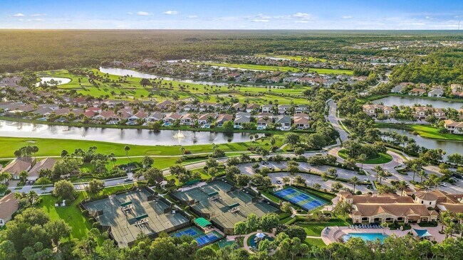 Building Photo - 279 Carina Dr