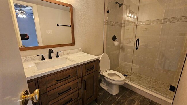 Building Photo - 4902 Westview Dr