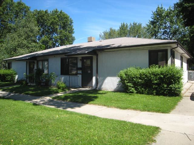 Primary Photo - 3502 Dawes St