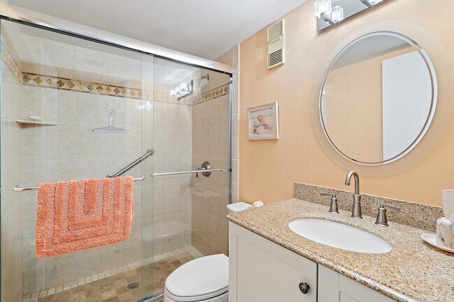 Building Photo - 353 S US Hwy 1