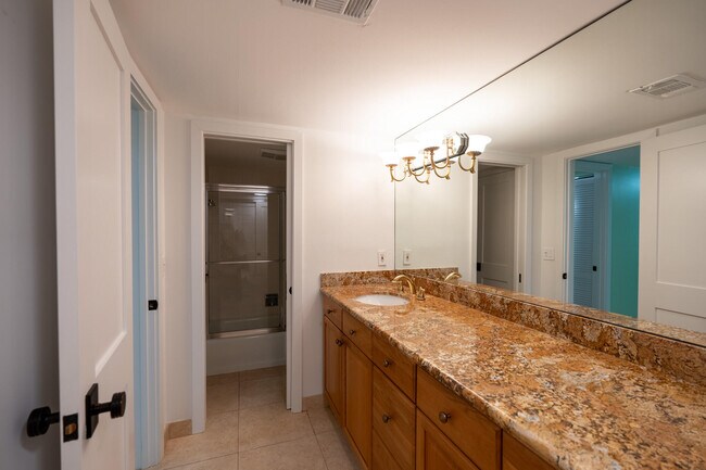 Building Photo - 3589 S Ocean Blvd