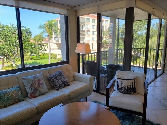 Building Photo - 6268 Palma Del Mar Blvd S