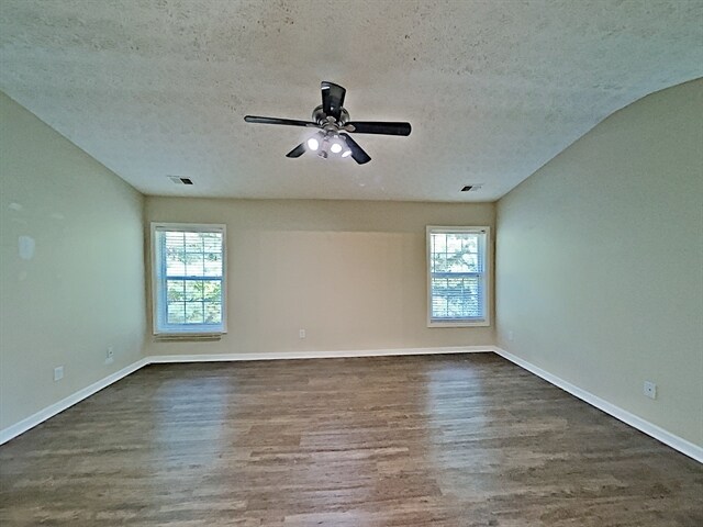 Building Photo - 6932 Silver Bend Pl