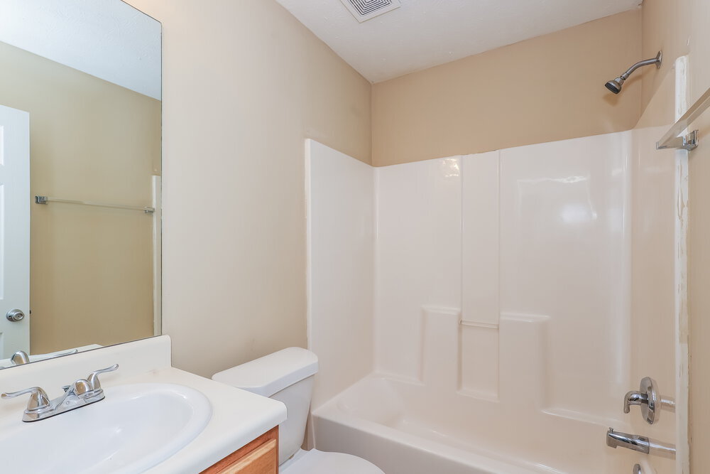 Building Photo - 10 Carey Ct