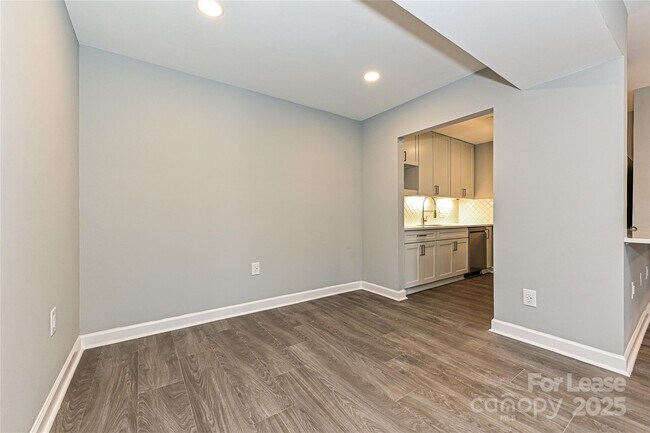 Building Photo - 5020 Sardis Rd