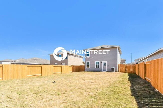 Building Photo - 3 Bedroom Pet-Friendly Home in San Antonio, TX with Main Street Renewal