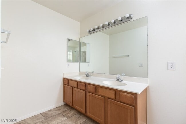 Building Photo - 550 Twilight Blue Ave