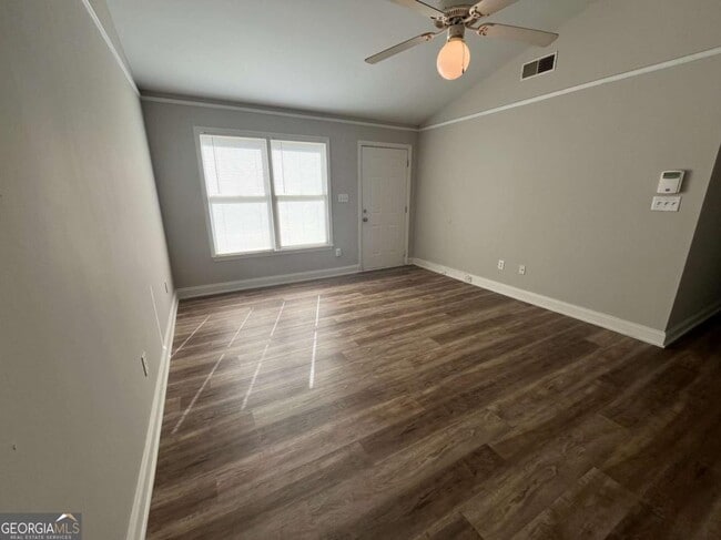 Building Photo - 162 Fair Oaks Dr