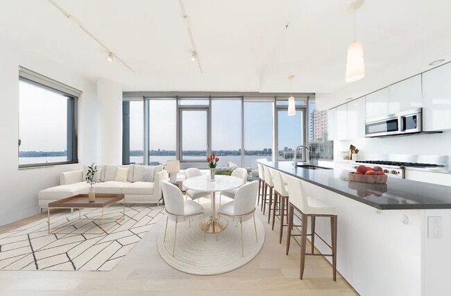 Building Photo - Forte Select at Mercedes House