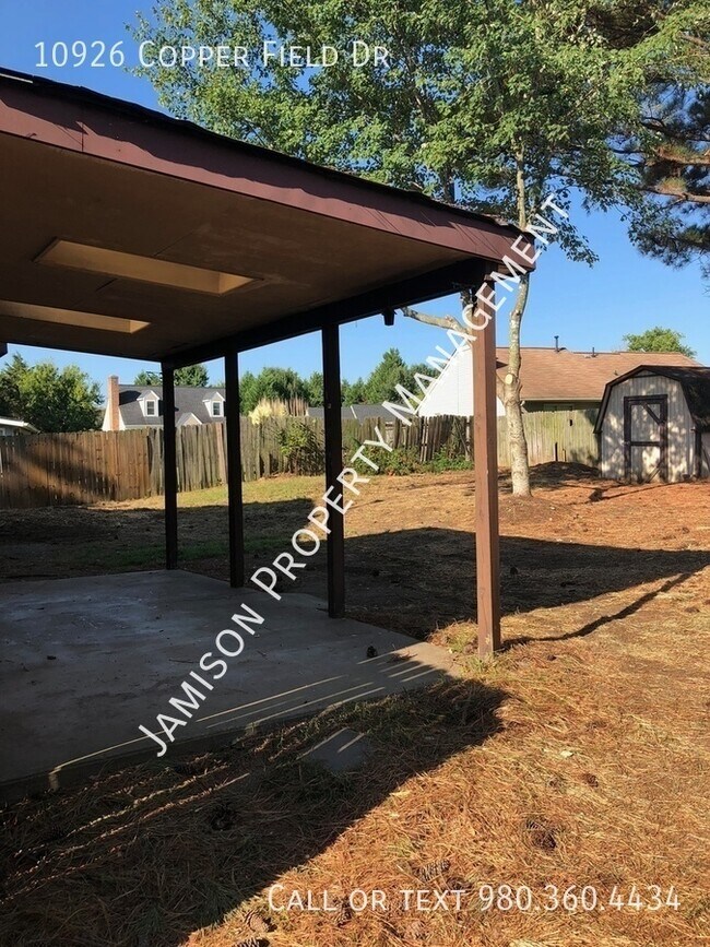 Building Photo - 10926 Copperfield Dr