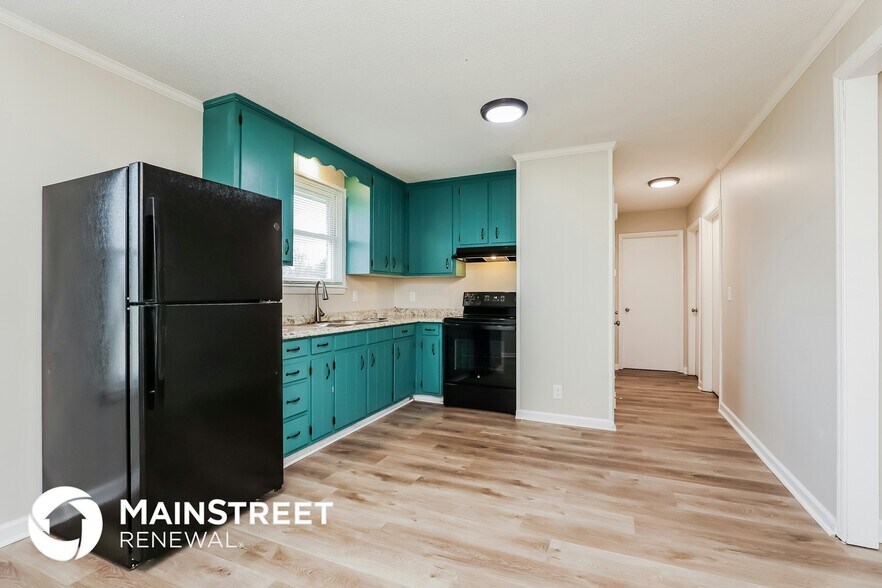 Building Photo - 410 Watts Dr