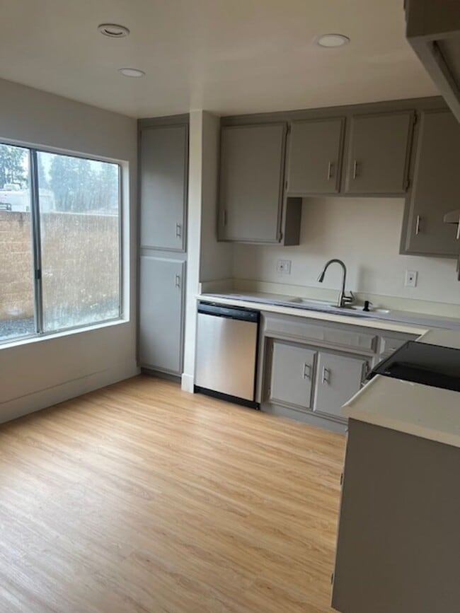 Building Photo - 1200 McDonald Way