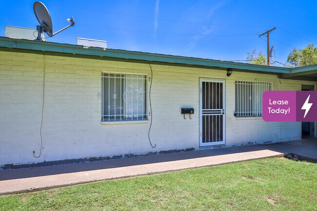 Primary Photo - 505 S Lesueur