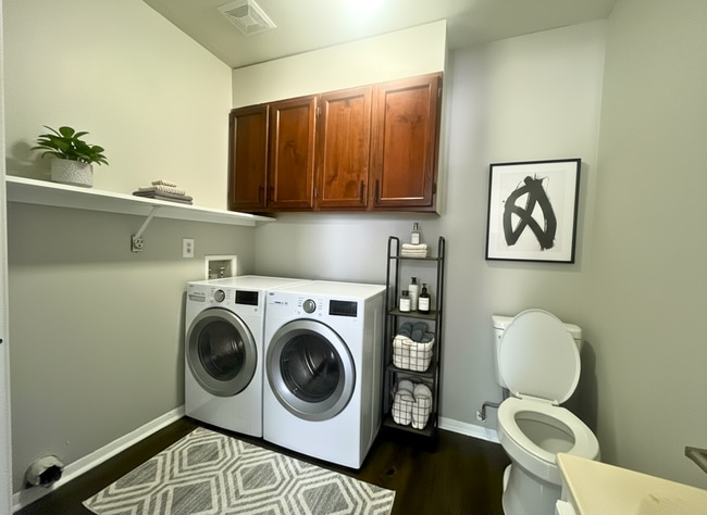 Building Photo - Newly 2 Bedroom and 1.5 Bath Townhome - With Parking