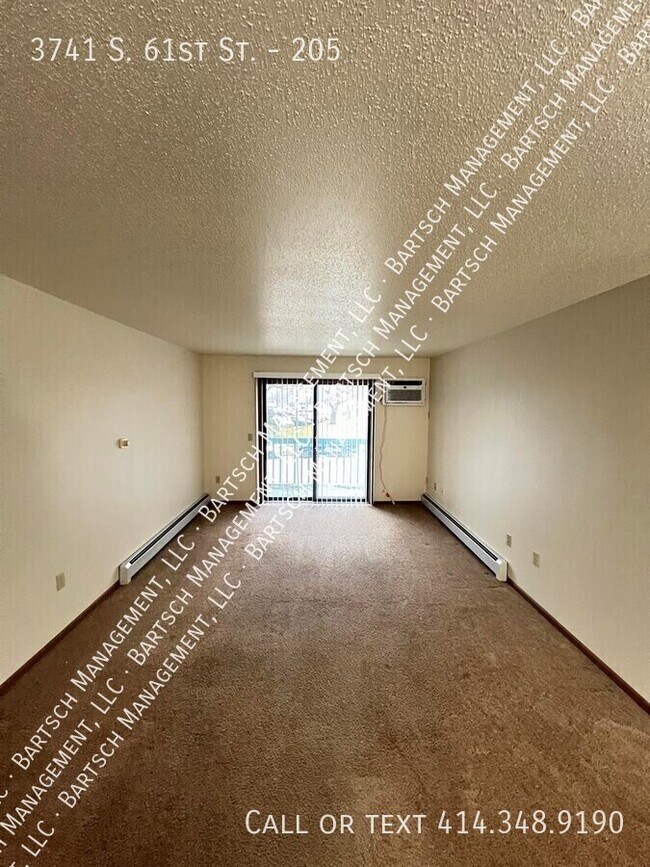 Building Photo - 3741 S 61st St