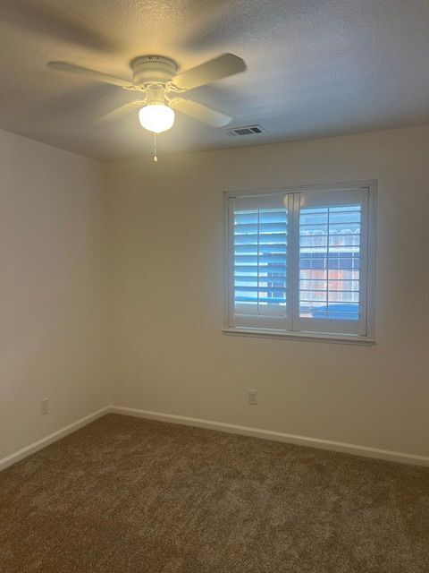 Building Photo - 570 Buccaneer Ave