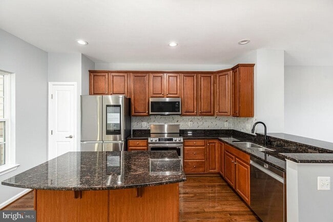 Building Photo - 4631 Alliance Way